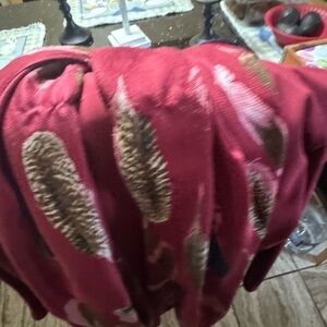Red Feather Patterned Scarf